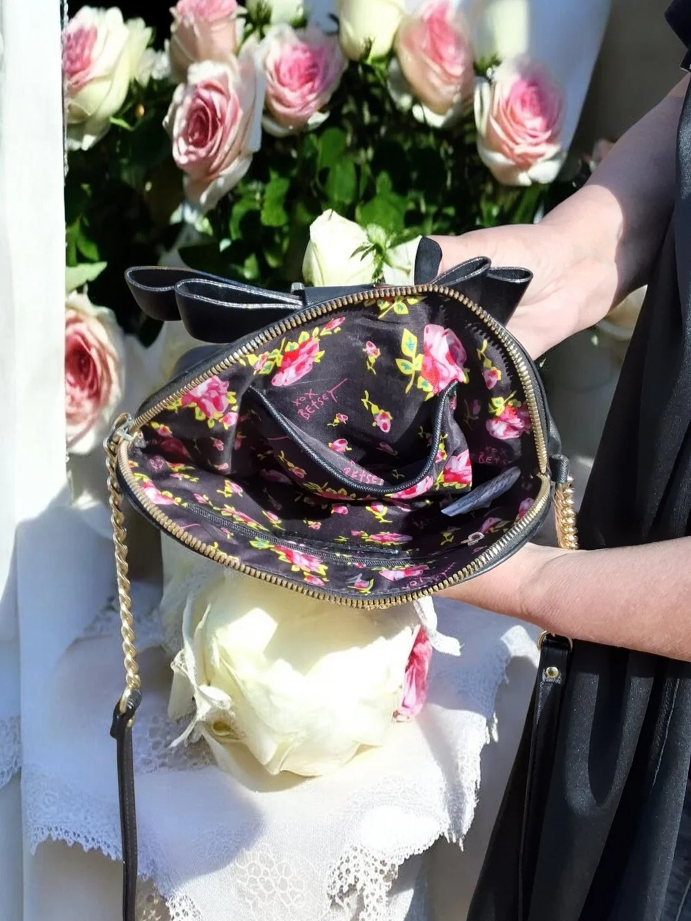 Vintage Betsey Johnson Black Saffiano Bow Dome Crossbody Bag